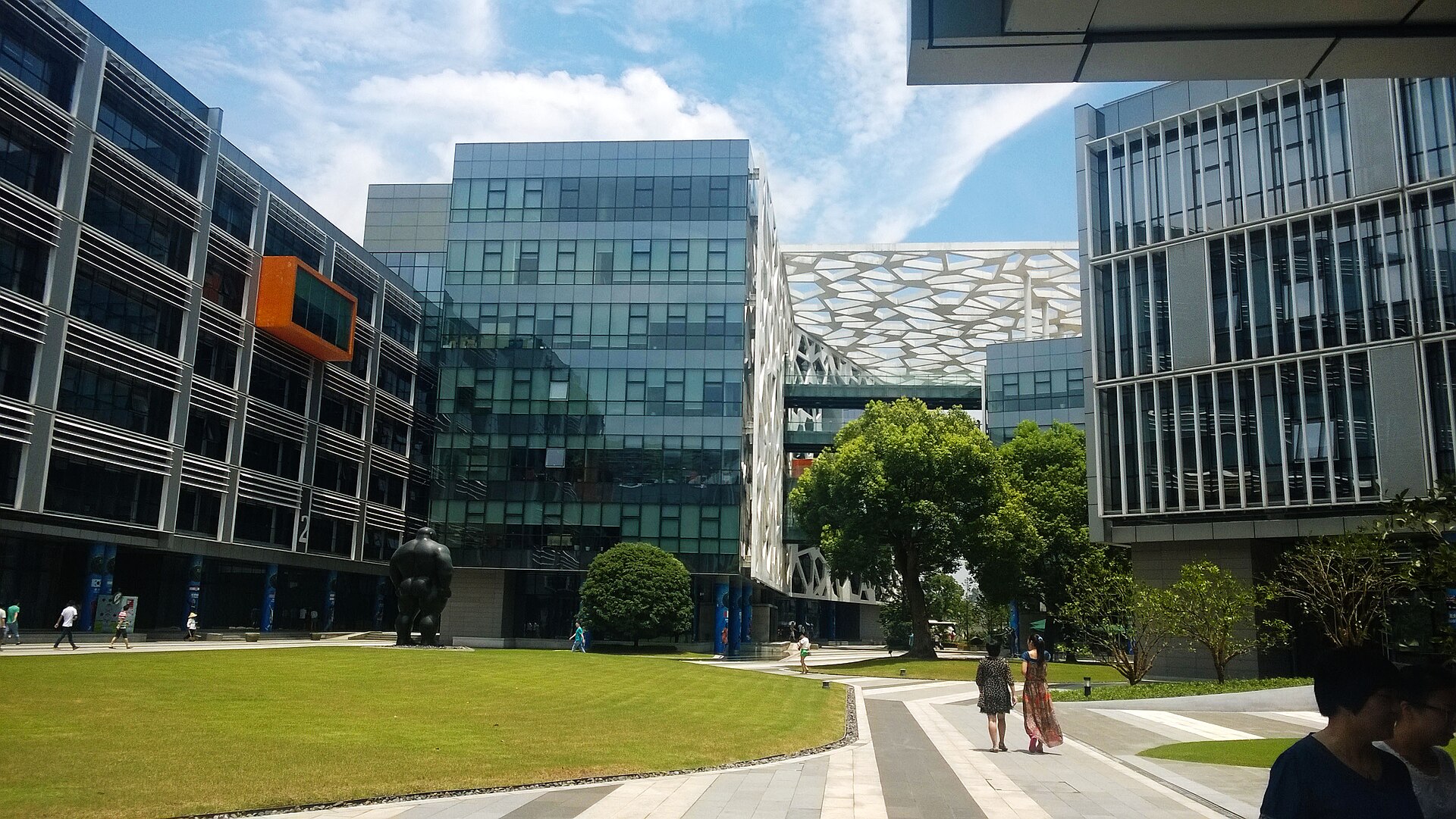 How Buddhist Principles Shape Leadership at Alibaba and eBay