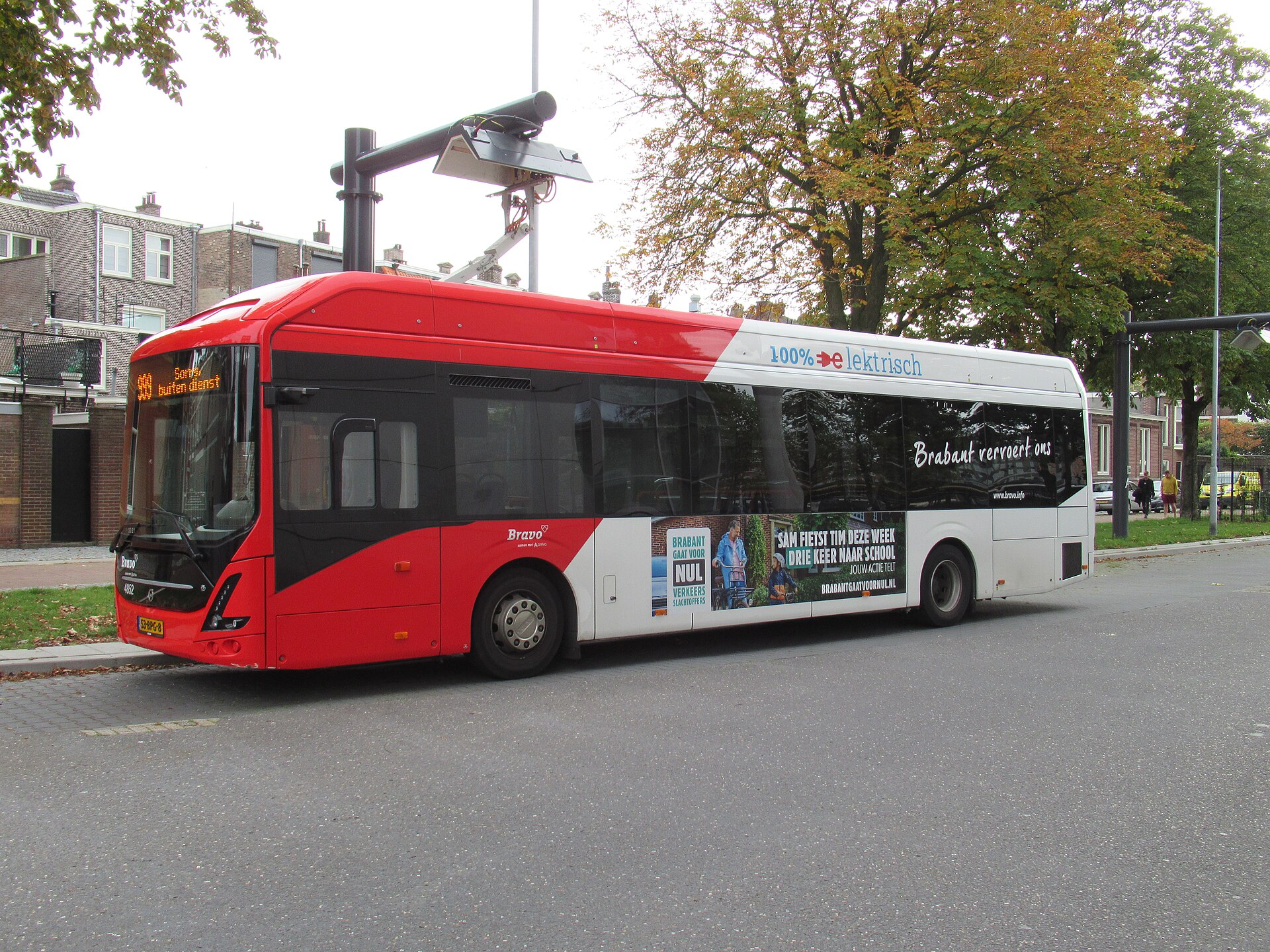 Singapore Starts First Autonomous Bus Trial
