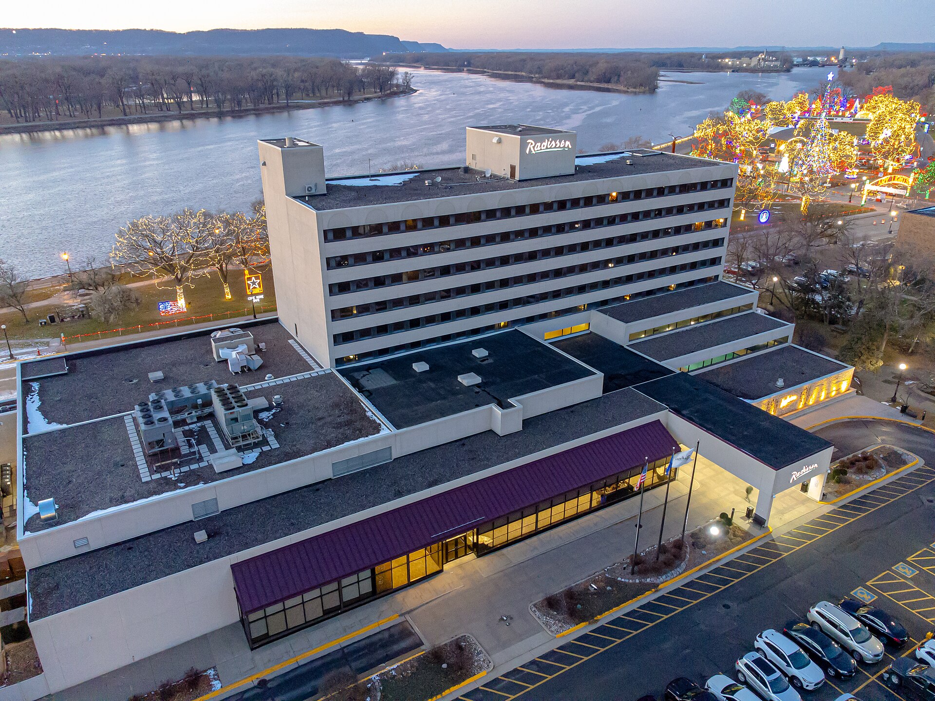 Elie Younes Departs Radisson Hotel Group Development Role