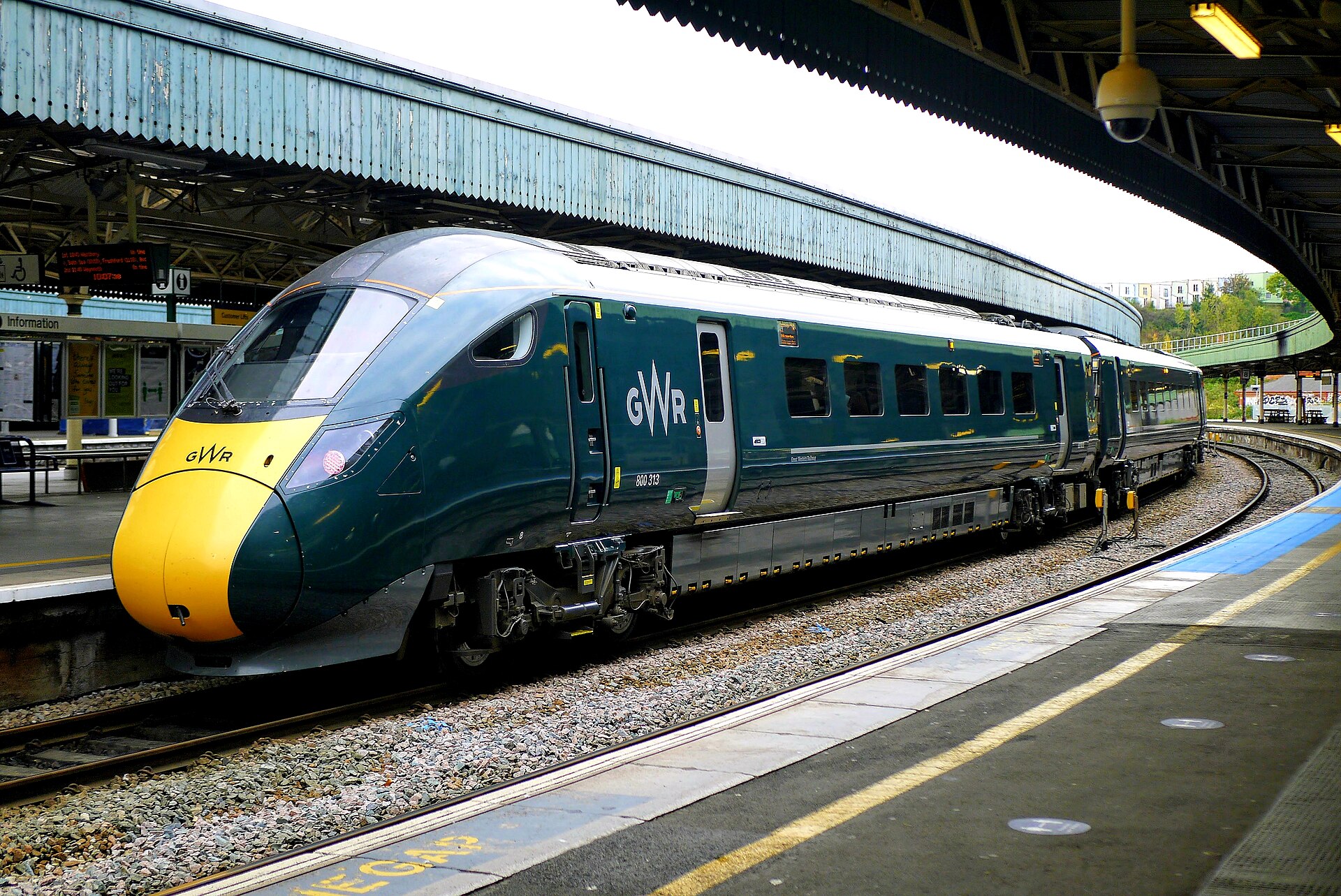Hitachi Rail buys Perpetuum for IoT train sensors